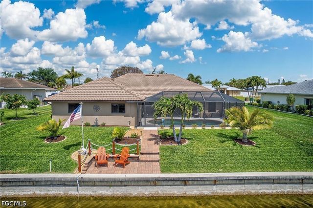 154 SE 21st TER, Cape Coral, FL 33990