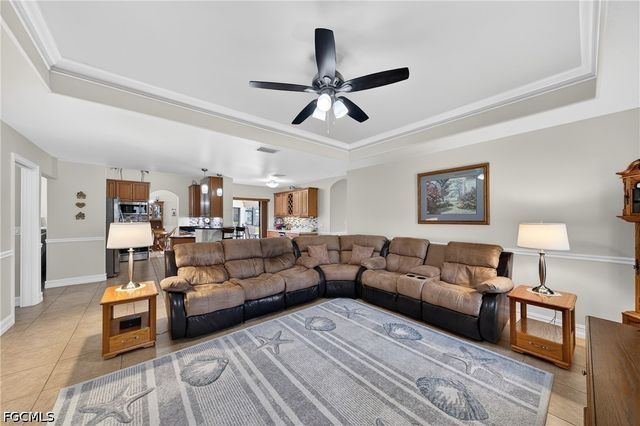 154 SE 21st TER, Cape Coral, FL 33990