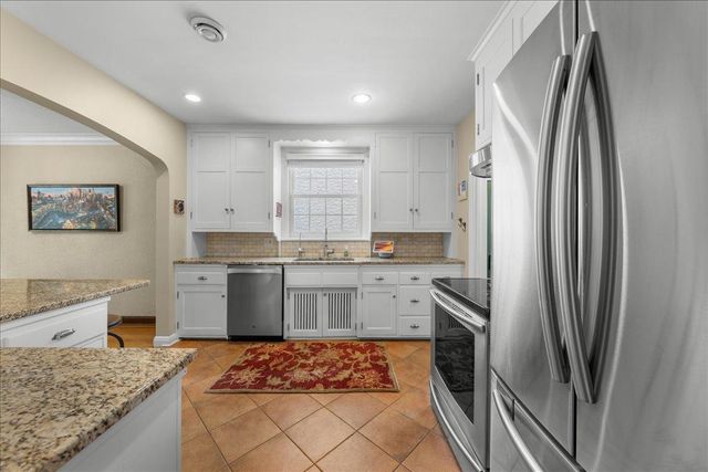 1736 Bayard Avenue, Saint Paul, MN 55116