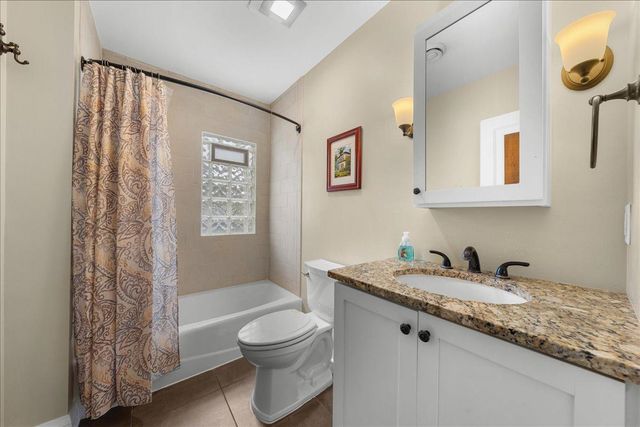 1736 Bayard Avenue, Saint Paul, MN 55116