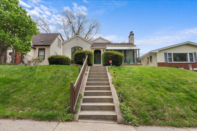 1736 Bayard Avenue, Saint Paul, MN 55116