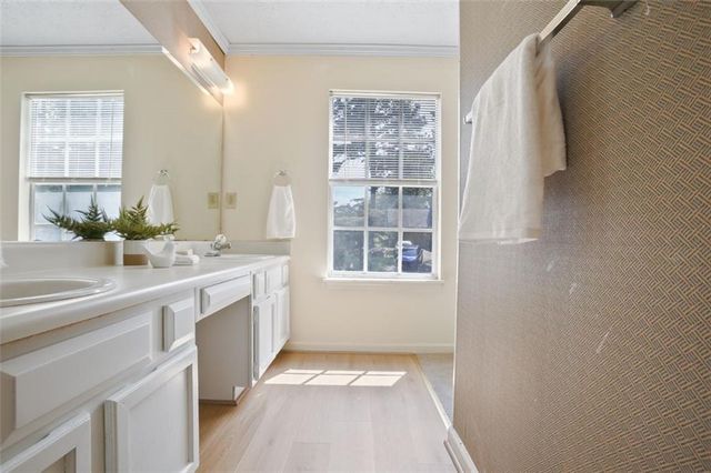 615 Barrington Way, Roswell, GA 30076