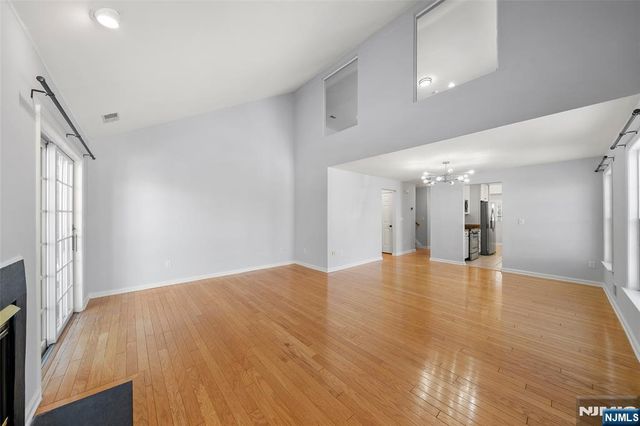 36 Woods Edge Road, Old Tappan, NJ 07675