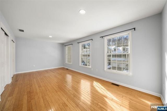 36 Woods Edge Road, Old Tappan, NJ 07675