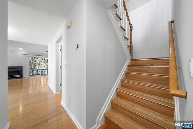 36 Woods Edge Road, Old Tappan, NJ 07675