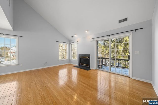 36 Woods Edge Road, Old Tappan, NJ 07675