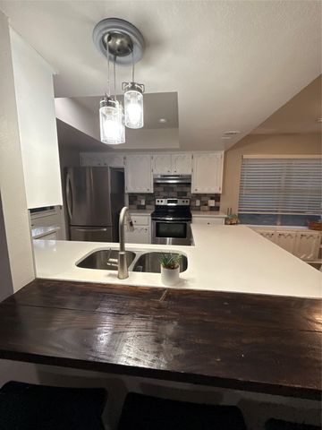 9511 Meadowheath DR, Austin, TX 78729