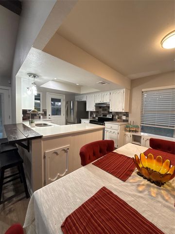 9511 Meadowheath DR, Austin, TX 78729