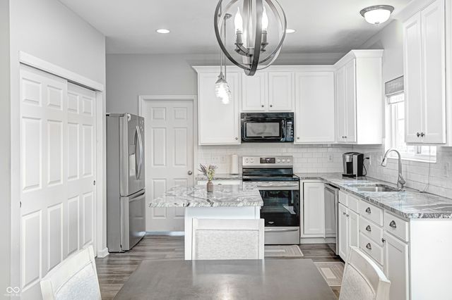 2808 Twinleaf Drive, Plainfield, IN 46168