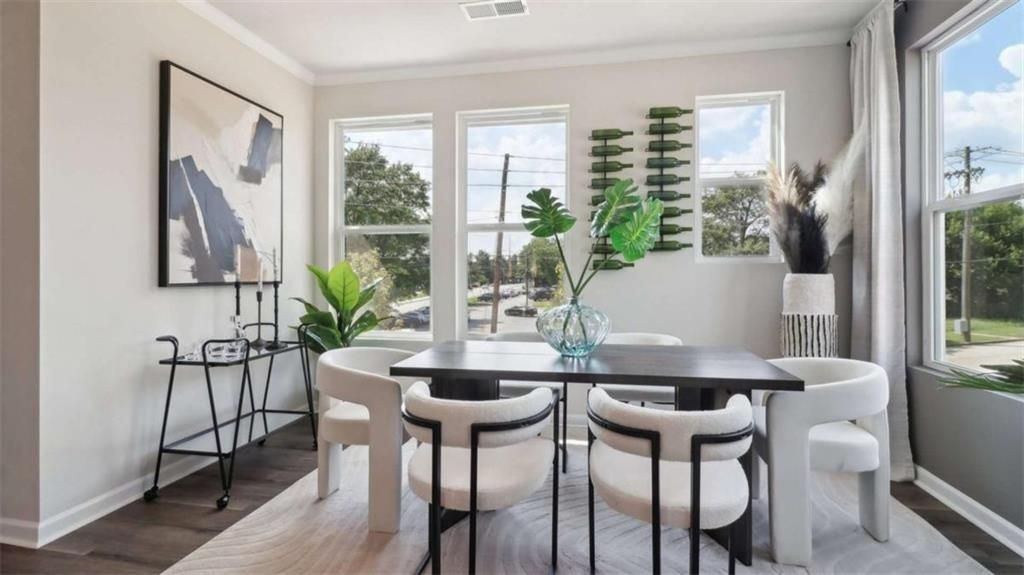 Image 12 of property listing at 204 College Circle 1003, Atlanta, GA 30354