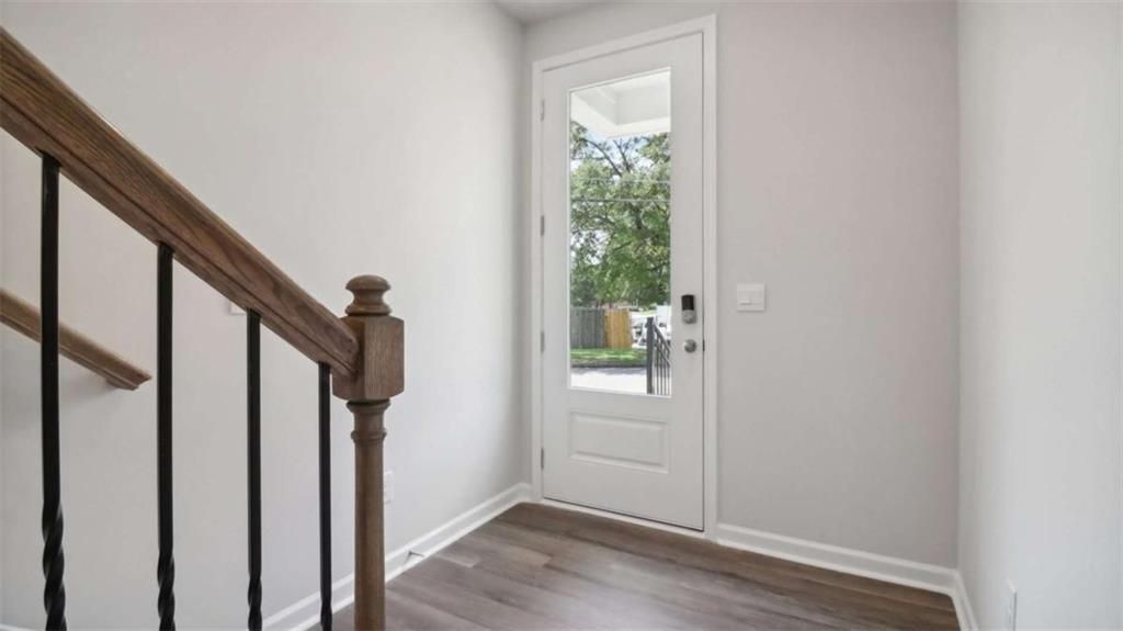 Image 20 of property listing at 204 College Circle 1003, Atlanta, GA 30354