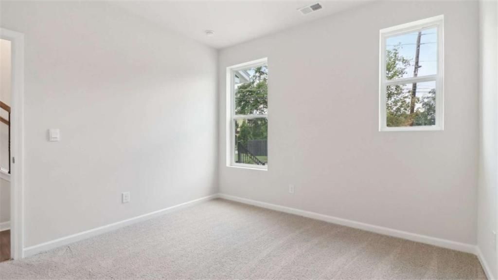 Image 24 of property listing at 204 College Circle 1003, Atlanta, GA 30354