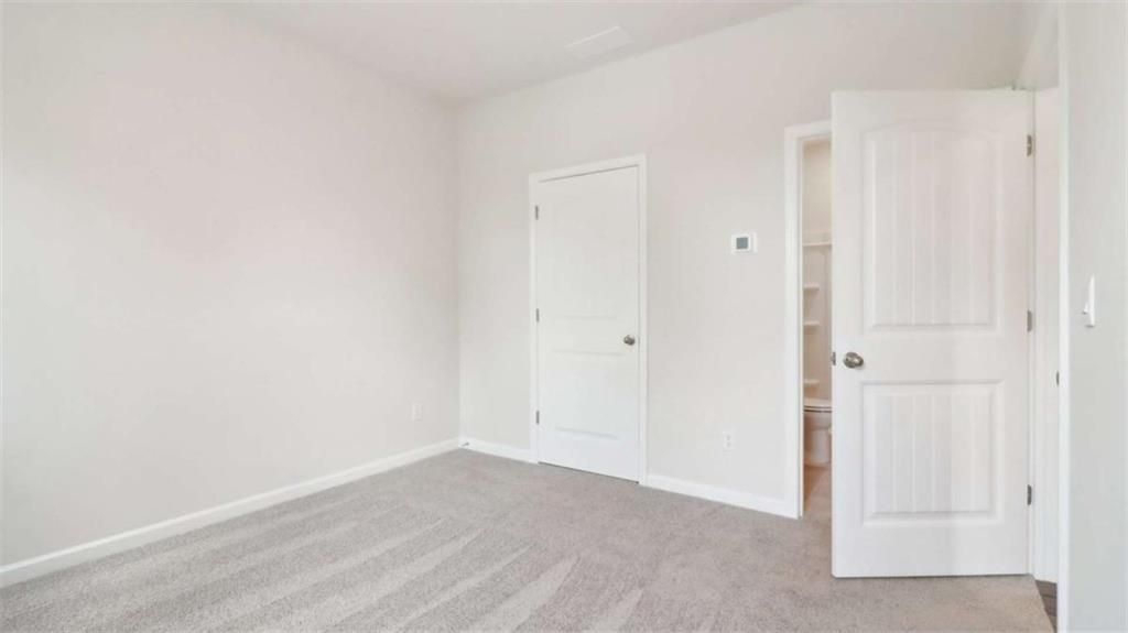 Image 26 of property listing at 204 College Circle 1003, Atlanta, GA 30354