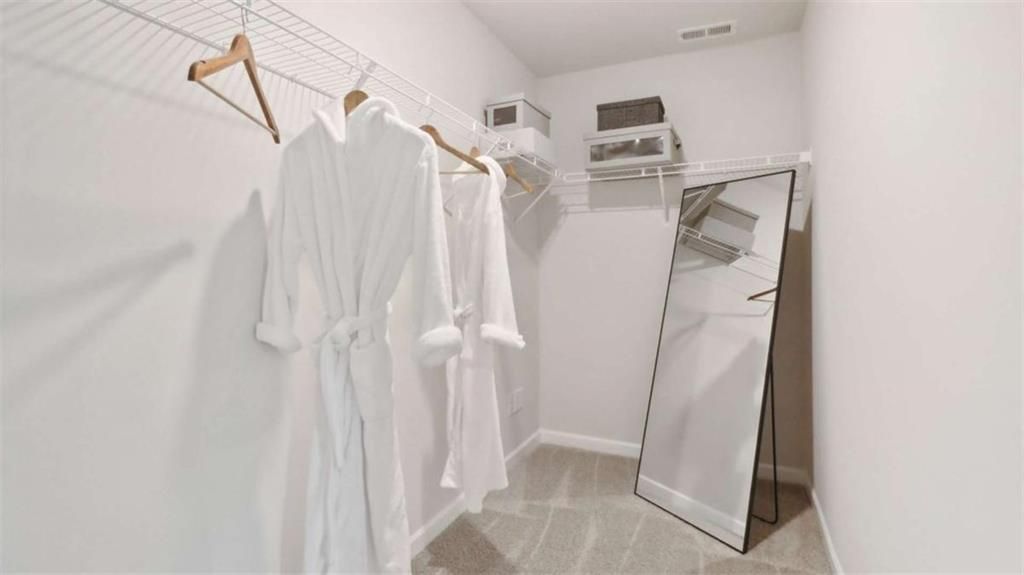 Image 34 of property listing at 204 College Circle 1003, Atlanta, GA 30354