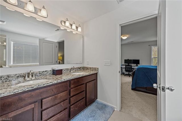 4033 Medina Court, Pfafftown, NC 27040