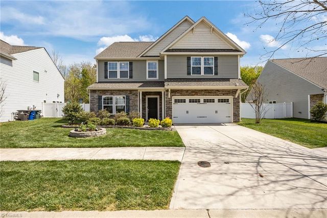 4033 Medina Court, Pfafftown, NC 27040