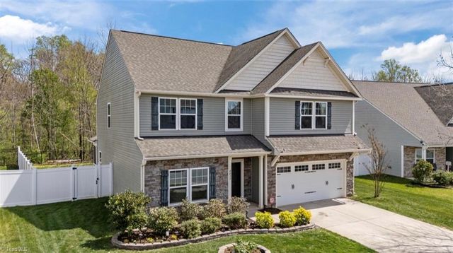 4033 Medina Court, Pfafftown, NC 27040