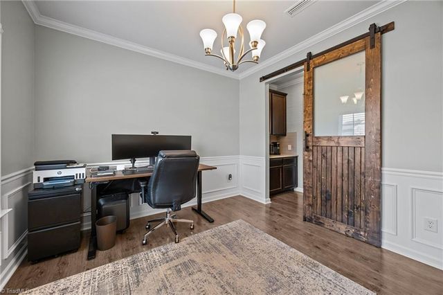 4033 Medina Court, Pfafftown, NC 27040