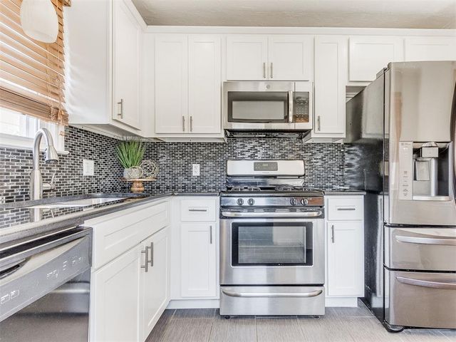 1614 Oxford Way, Oklahoma City, OK 73120