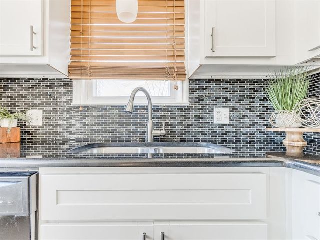 1614 Oxford Way, Oklahoma City, OK 73120