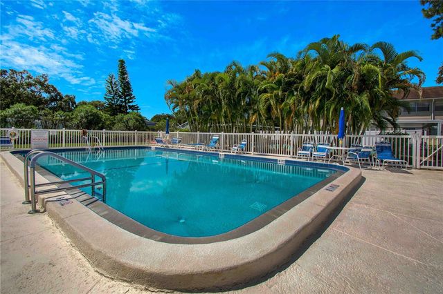 11200 102ND AVENUE 66, Seminole, FL 33778
