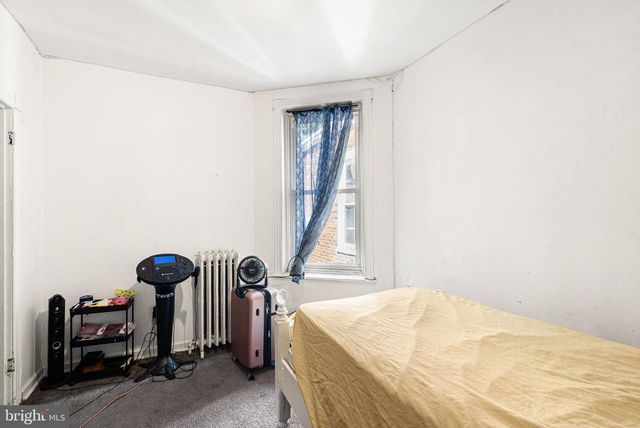 5821 SPRINGFIELD AVE, Philadelphia, PA 19143