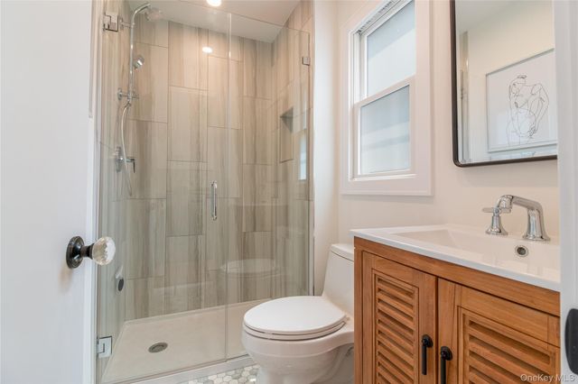 1850 Rocky Point Road, East Marion, NY 11939