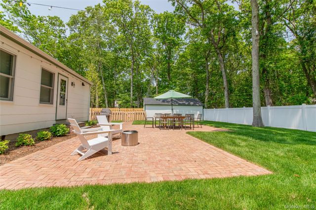 1850 Rocky Point Road, East Marion, NY 11939