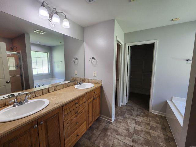 2501 Durango Drive, Benton, AR 72019
