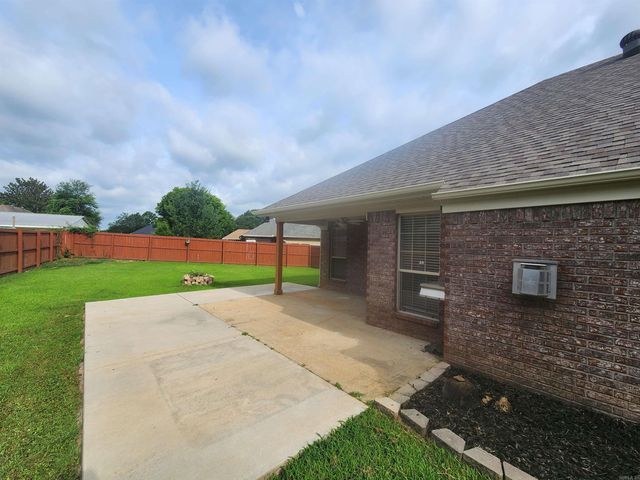 2501 Durango Drive, Benton, AR 72019