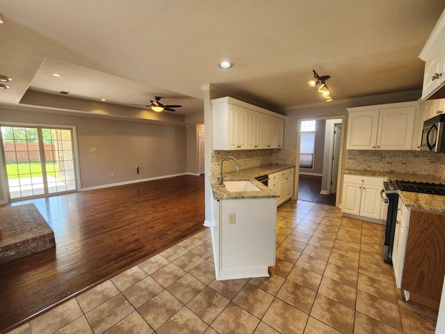 2501 Durango Drive, Benton, AR 72019
