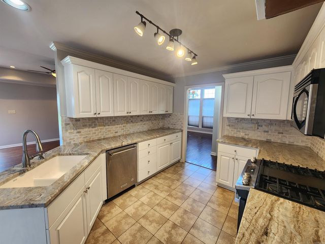 2501 Durango Drive, Benton, AR 72019