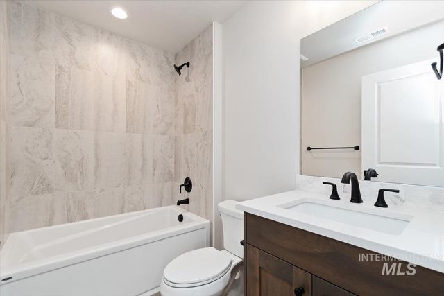 2147 E Blakehurst Ave., Kuna, ID 83634