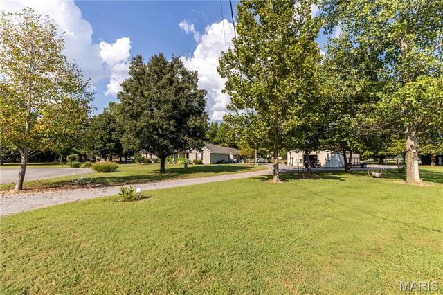 226 Sandy Lane, East Prairie, MO 63845