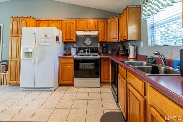 226 Sandy Lane, East Prairie, MO 63845