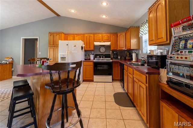 226 Sandy Lane, East Prairie, MO 63845