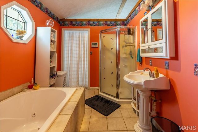 226 Sandy Lane, East Prairie, MO 63845