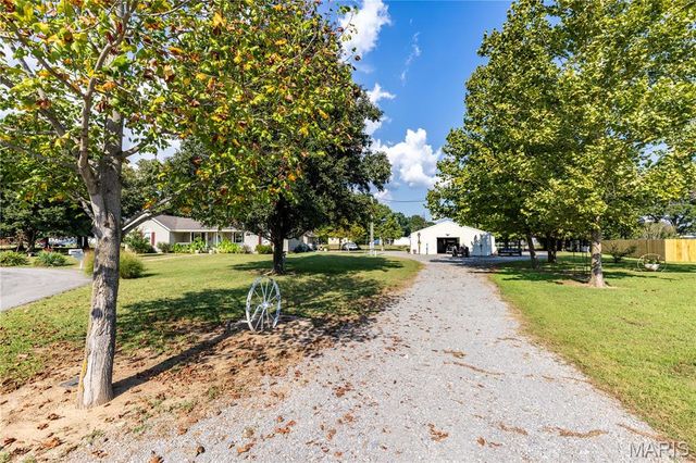 226 Sandy Lane, East Prairie, MO 63845