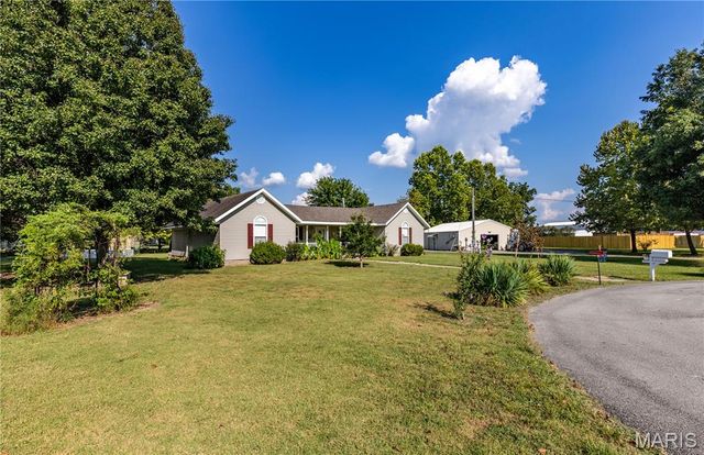 226 Sandy Lane, East Prairie, MO 63845