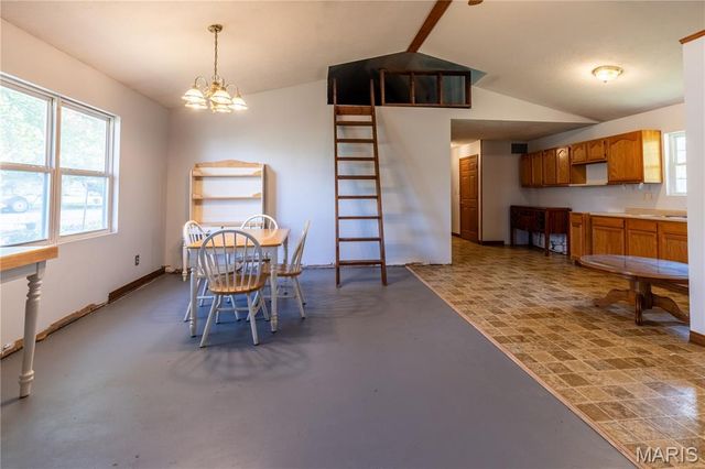 226 Sandy Lane, East Prairie, MO 63845