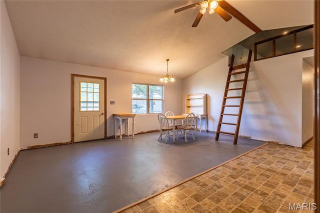 226 Sandy Lane, East Prairie, MO 63845