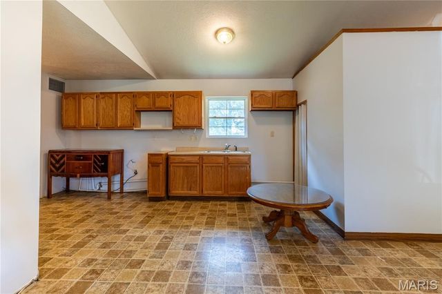 226 Sandy Lane, East Prairie, MO 63845