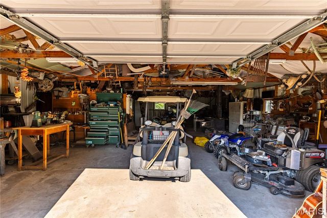 226 Sandy Lane, East Prairie, MO 63845