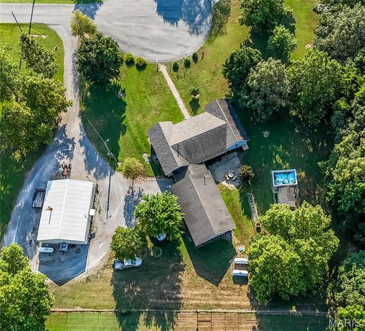 226 Sandy Lane, East Prairie, MO 63845