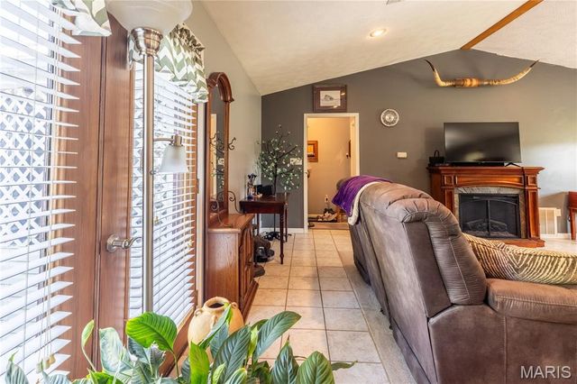 226 Sandy Lane, East Prairie, MO 63845