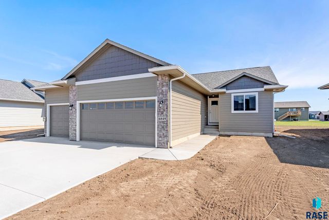 6849 W Viola Ct Court, Sioux Falls, SD 57107