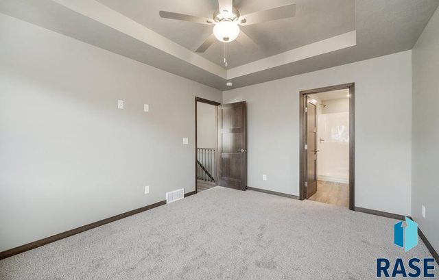 6849 W Viola Ct Court, Sioux Falls, SD 57107