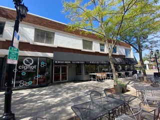 100 S York Street 108, Elmhurst, IL 60126
