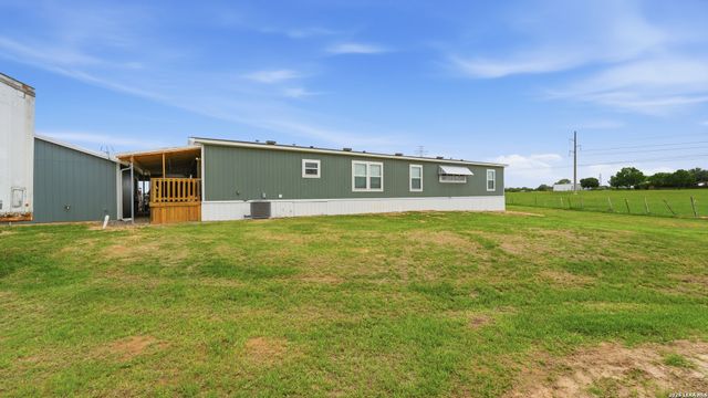 1576 Settlers Way, Seguin, TX 78155