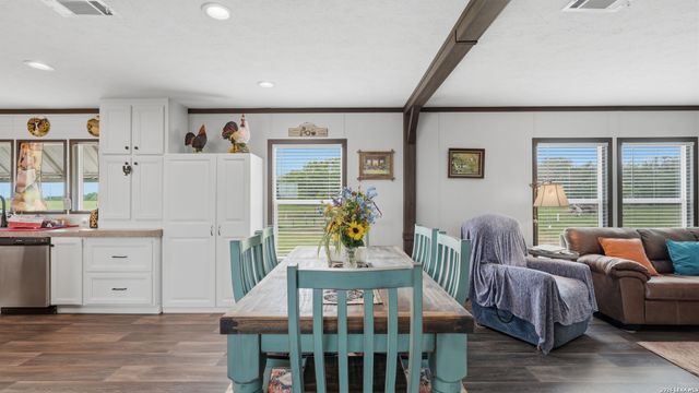 1576 Settlers Way, Seguin, TX 78155